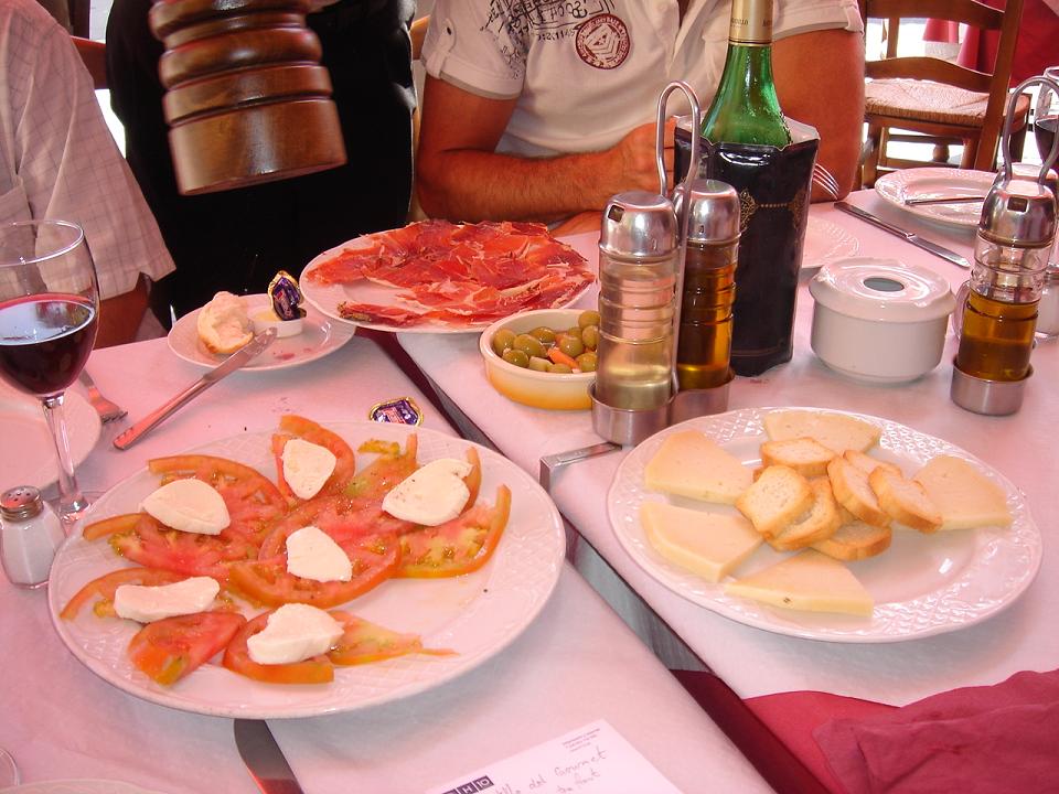 Big plates of meat - isnâ€™t that cockney rhyming slang for feet?