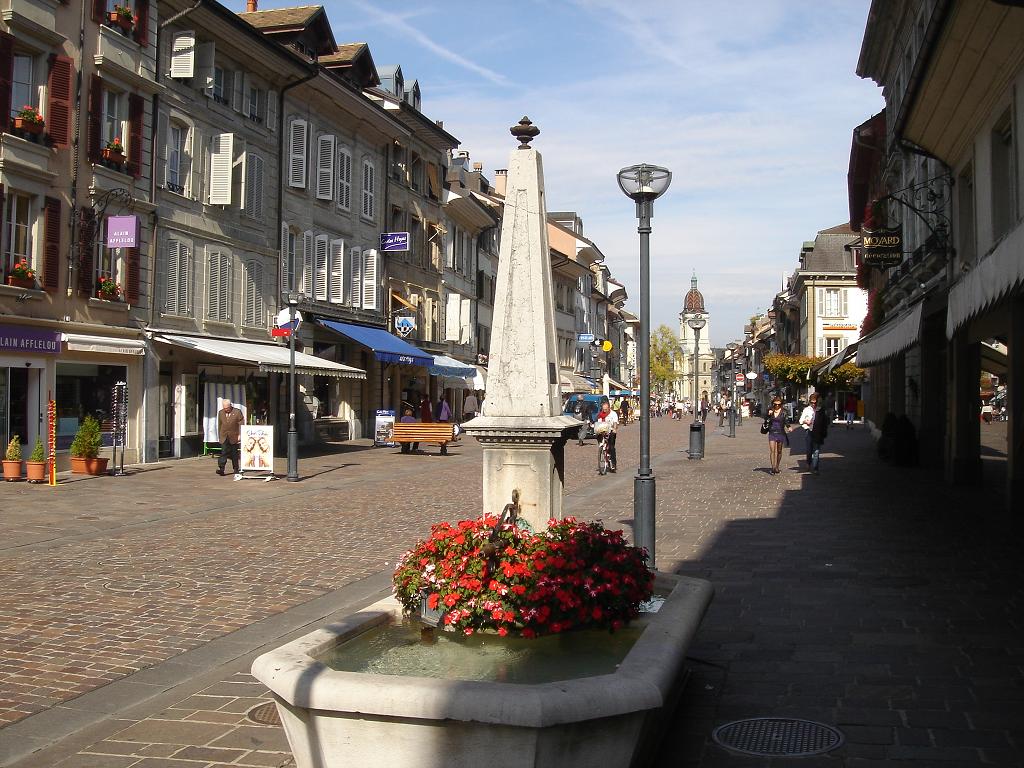 Nice street scene - reminds me of Bridport